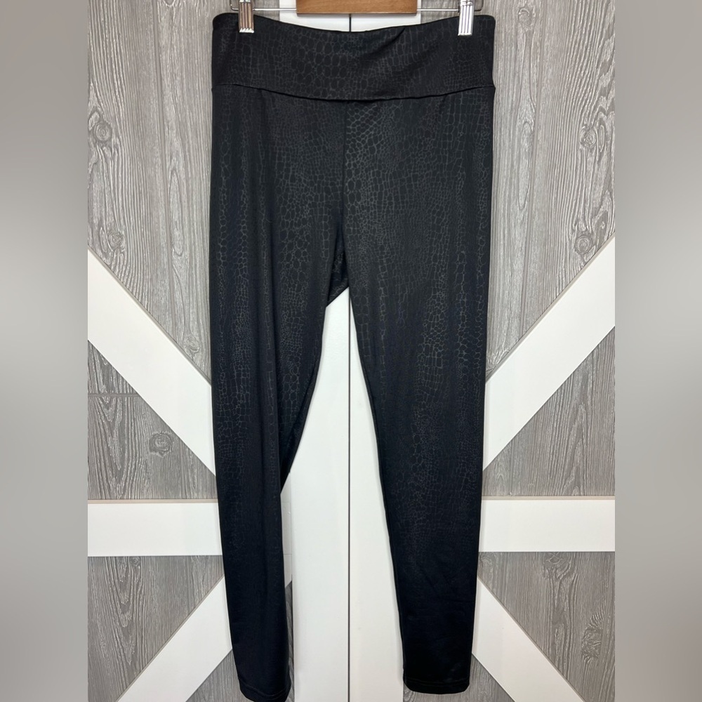 D11.31 No Boundaries Juniors Black Print Leggings M (7/9)